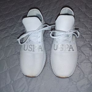 Women's USPA tennis shoes size 7